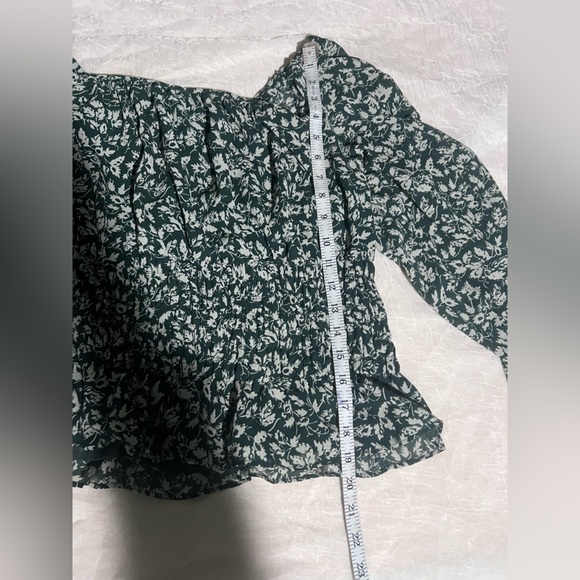 Madewell Floral Smocked Women's Top - Picture 3 of 6